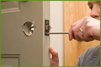 Neighborhood Locksmith Services Belmont, NC 704-291-2668 - 13-lock-replace
